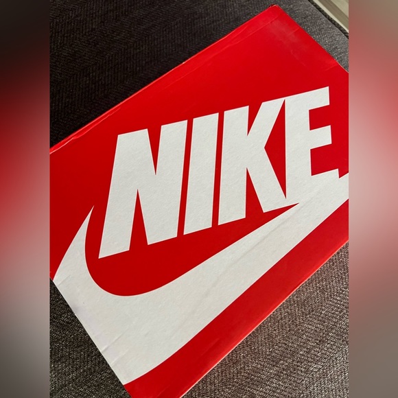 Nike Air Max 90 Essential White/Volt-Black-Wolf Grey - Picture 7 of 7